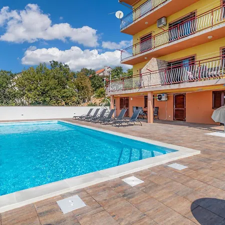 1 Bedroom Gorgeous In Crikvenica